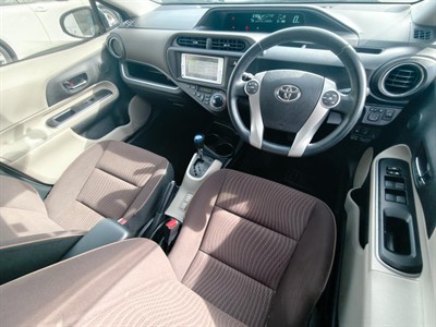 2014 Toyota Aqua - Thumbnail
