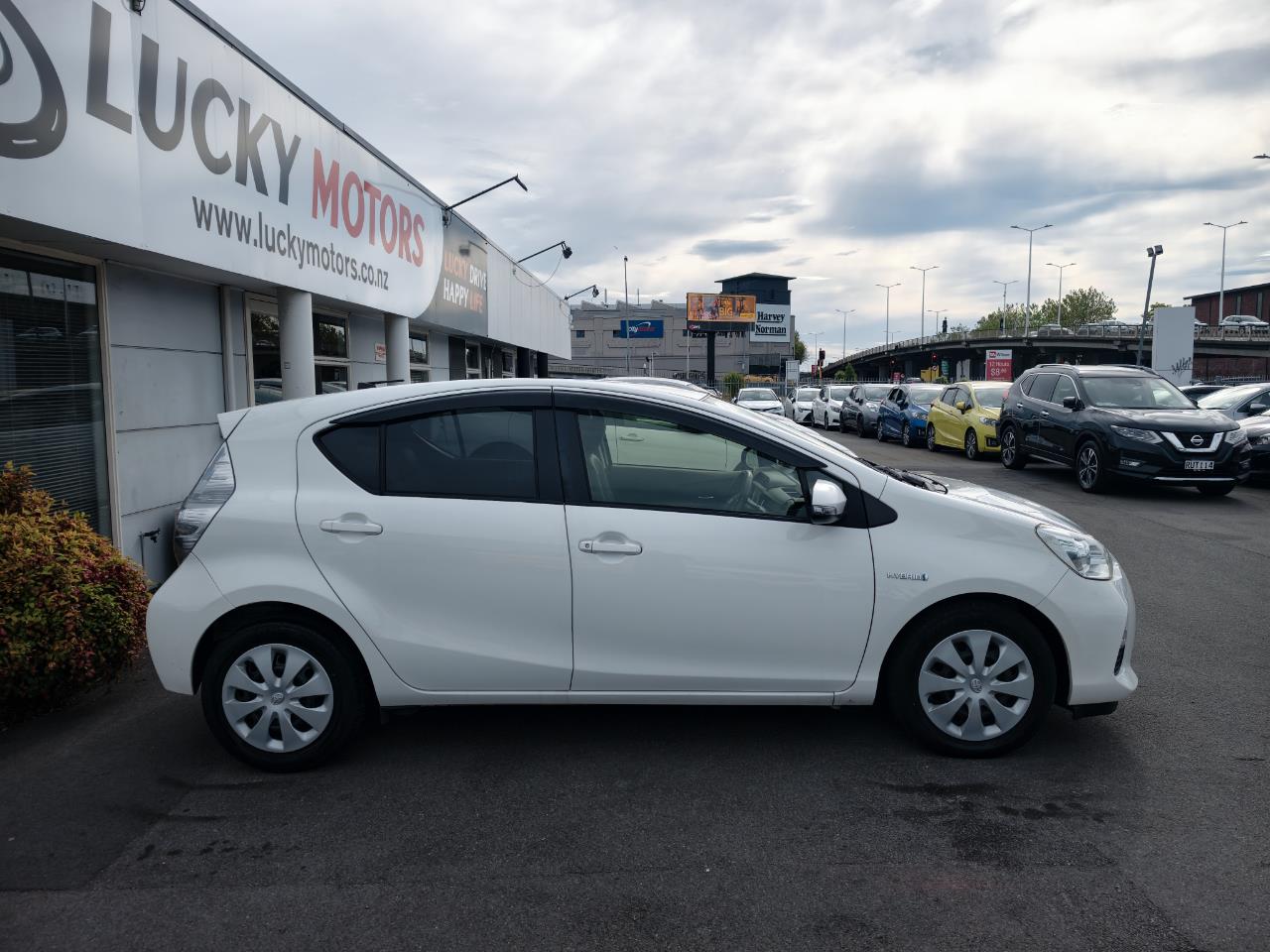 2013 Toyota Aqua