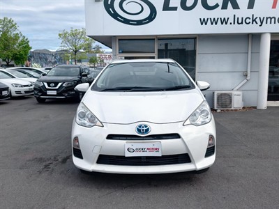 2013 Toyota Aqua - Thumbnail