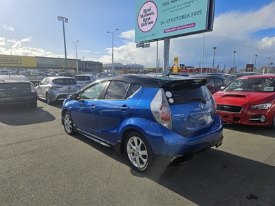 2012 Toyota Aqua - Thumbnail