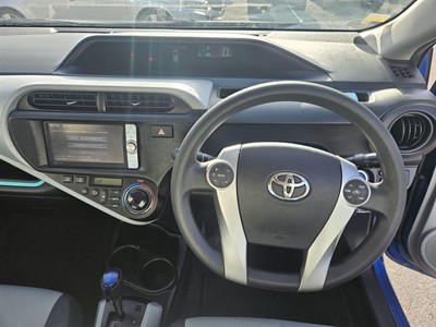 2012 Toyota Aqua - Thumbnail