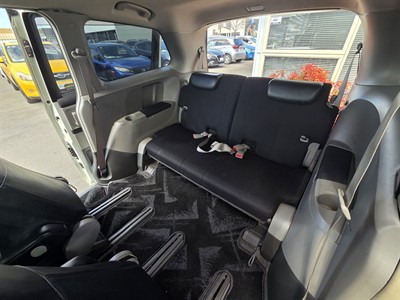 2005 Nissan Presage - Thumbnail