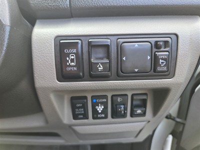 2005 Nissan Presage - Thumbnail