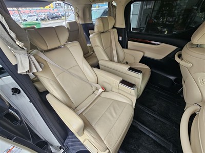 2015 Toyota VELLFIRE - Thumbnail