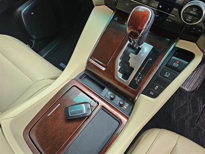 2015 Toyota VELLFIRE - Thumbnail
