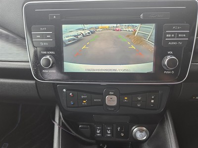 2018 Nissan LEAF - Thumbnail