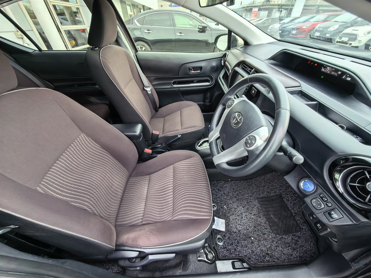 2016 Toyota Aqua
