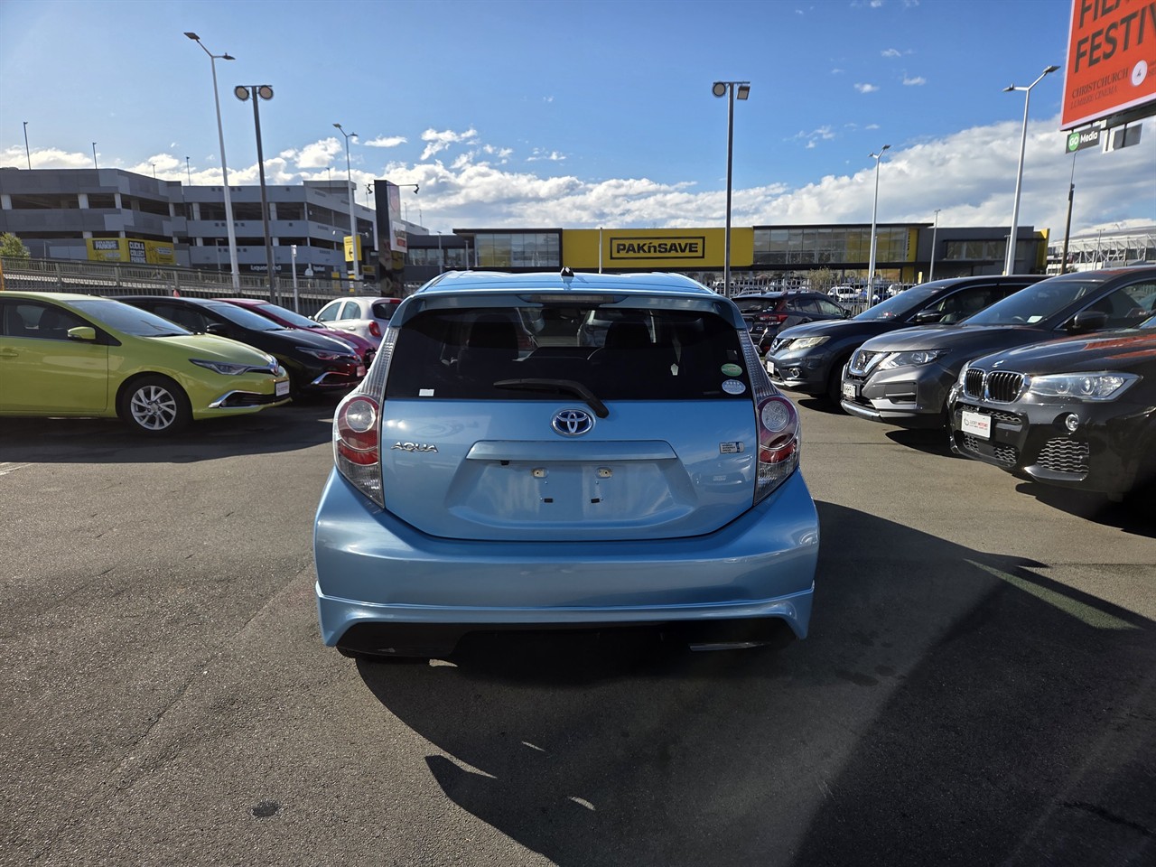 2012 Toyota Aqua