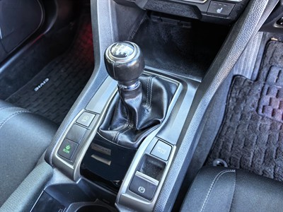 2018 Honda CIVIC - Thumbnail