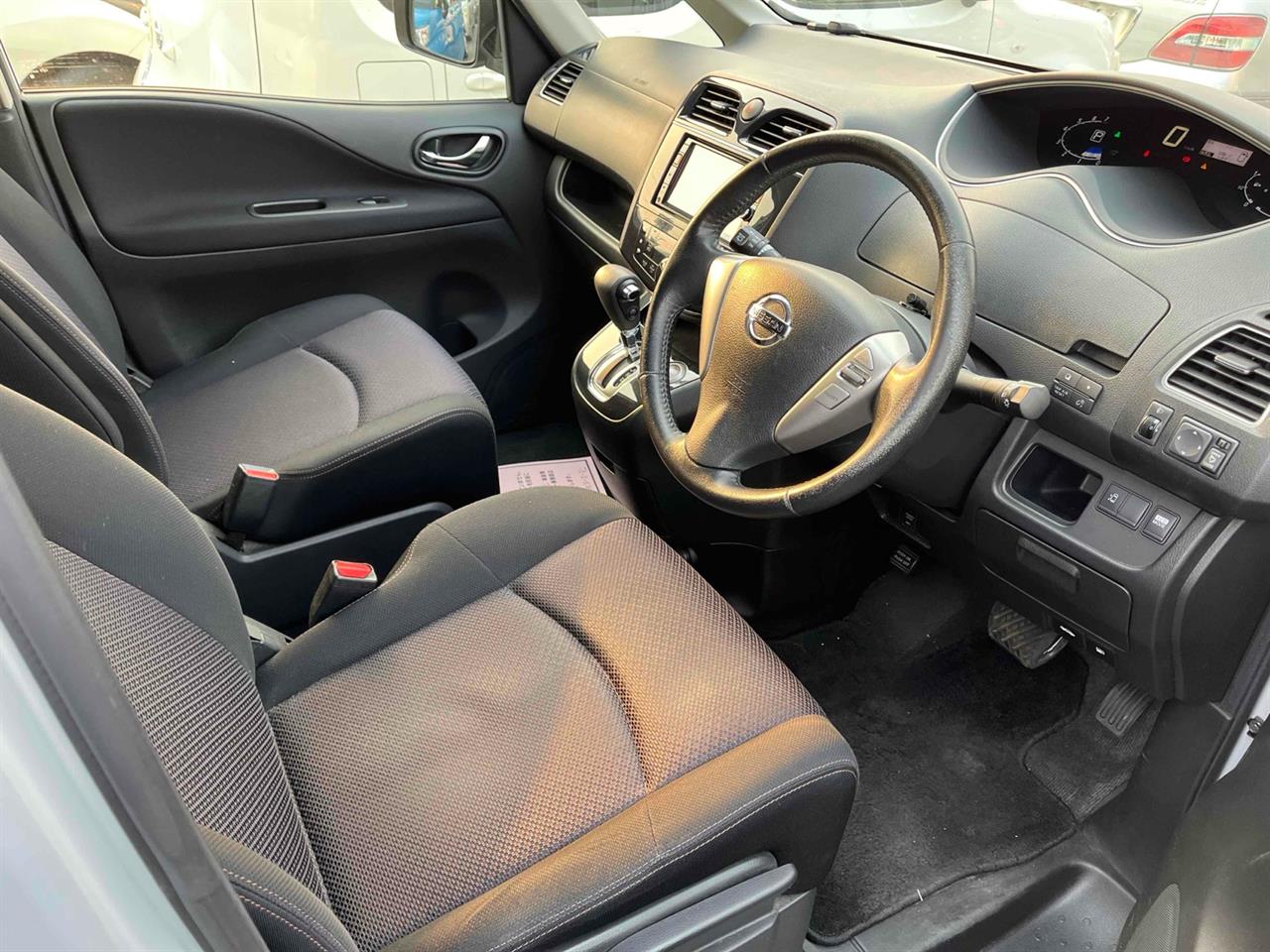 2013 Nissan Serena