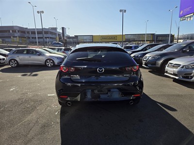 2021 Mazda 3 - Thumbnail