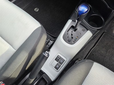 2012 Toyota Aqua - Thumbnail