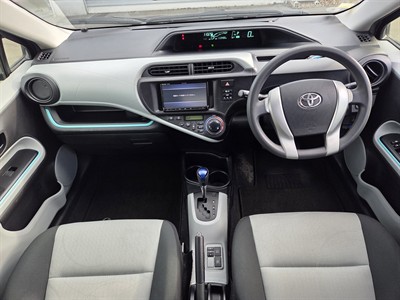 2012 Toyota Aqua - Thumbnail