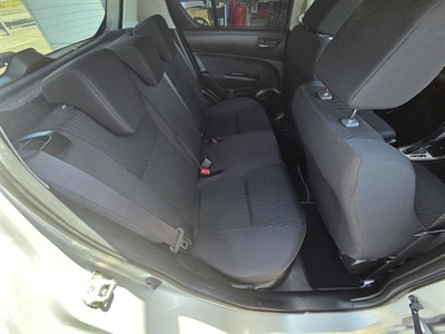 2016 Suzuki SWIFT - Thumbnail