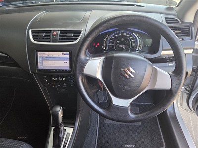 2016 Suzuki SWIFT - Thumbnail