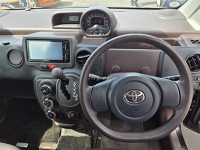 2013 Toyota Spade - Thumbnail