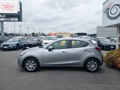 2015 Mazda Demio - Thumbnail