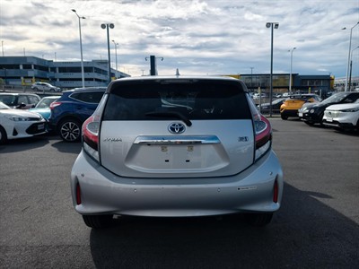 2020 Toyota Aqua - Thumbnail