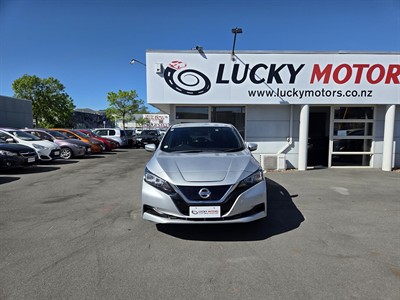 2019 Nissan LEAF - Thumbnail