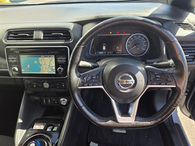 2019 Nissan LEAF - Thumbnail