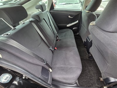 2013 Toyota Prius - Thumbnail