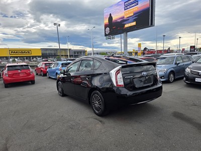 2013 Toyota Prius - Thumbnail