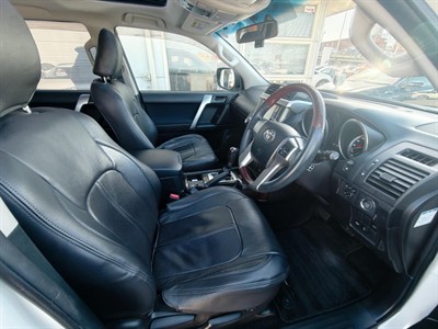 2016 Toyota Land Cruiser Prado - Thumbnail
