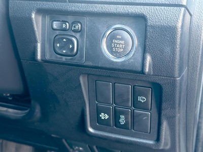 2016 Toyota Land Cruiser Prado - Thumbnail