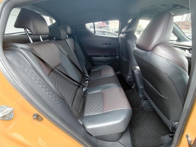 2018 Toyota C-HR - Thumbnail