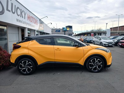2018 Toyota C-HR - Thumbnail