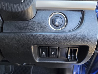 2013 Suzuki SWIFT - Thumbnail