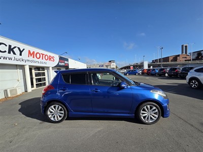 2013 Suzuki SWIFT - Thumbnail