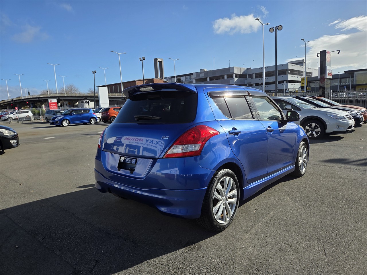 2013 Suzuki SWIFT