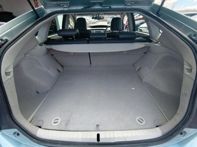 2012 Toyota Prius - Thumbnail