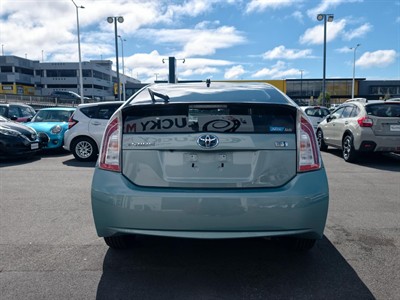 2012 Toyota Prius - Thumbnail