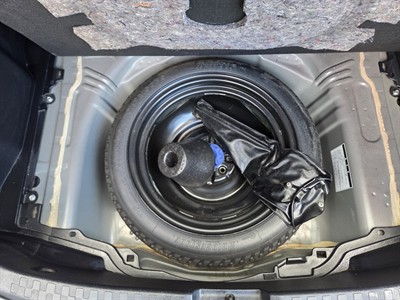 2014 Toyota Aqua - Thumbnail