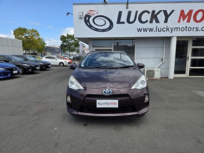 2014 Toyota Aqua - Thumbnail