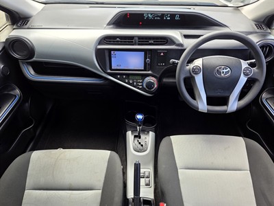 2014 Toyota Aqua - Thumbnail