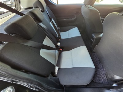 2014 Toyota Aqua - Thumbnail