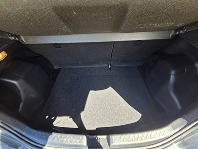 2014 Toyota Aqua - Thumbnail