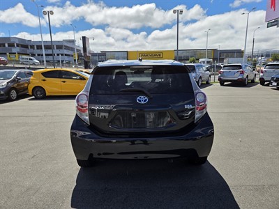 2014 Toyota Aqua - Thumbnail