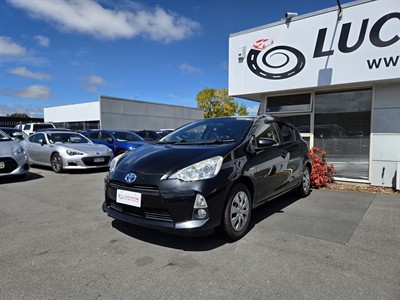 2014 Toyota Aqua - Thumbnail