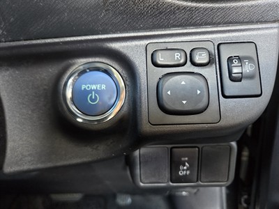 2014 Toyota Aqua - Thumbnail