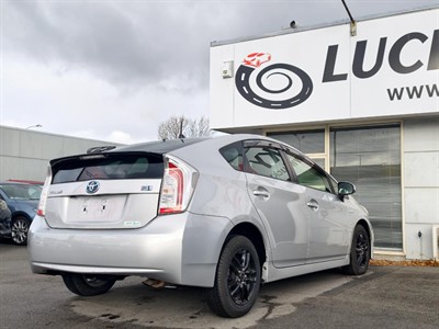 2012 Toyota Prius - Thumbnail