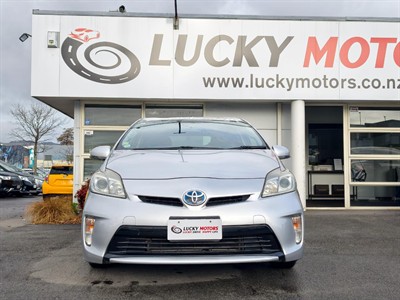 2012 Toyota Prius - Thumbnail