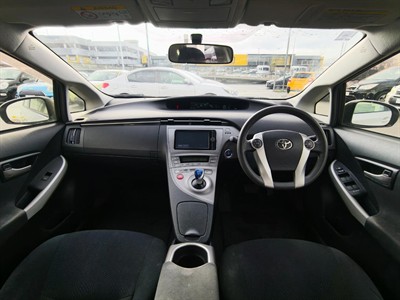 2012 Toyota Prius - Thumbnail