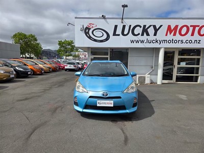 2012 Toyota Aqua - Thumbnail