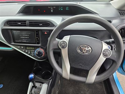 2012 Toyota Aqua - Thumbnail