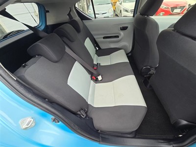 2012 Toyota Aqua - Thumbnail