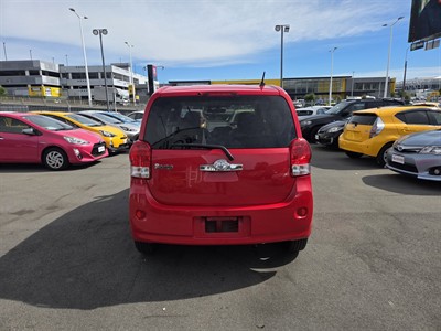 2014 Toyota Porte - Thumbnail